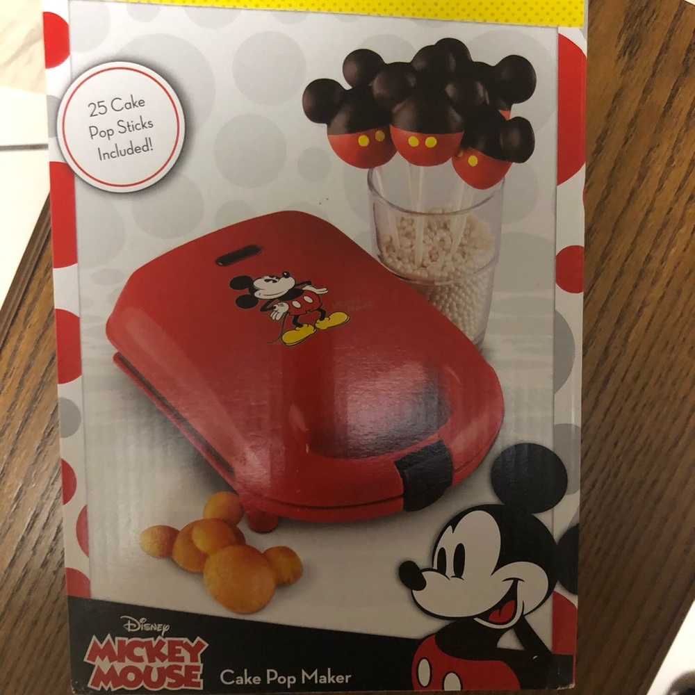 Mickey Mouse Cake Pop Maker